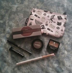 SOLD - DO NOT BUY - HUDA  - Mac - Make -Bundle
